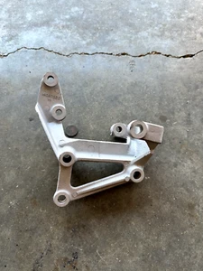 1986-1991 C4 Corvette Smog Air Pump Bracket Unit GM # 14087520 - Bild 1 von 7