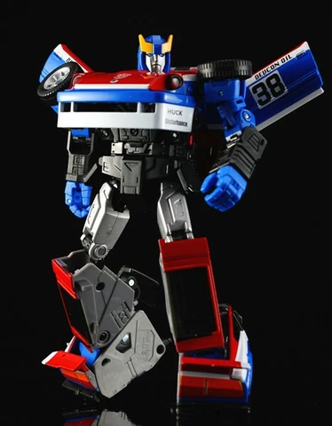 Transformers Masterpiece MP-19 Smokescreen Action Figure Fairlady 280Z-Y Cover