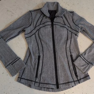 Lululemon Womens Gray Pockets Stretch Long Sleeve Define Full Zip Jacket Size 8 - Picture 1 of 12