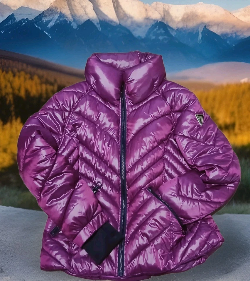 Abrigo GUESS para mujer con cinturón Softshell granate grande Foto 1 de 4