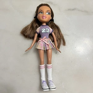Bratz Yasmin Class UK Version 2006 - Bild 1 von 4