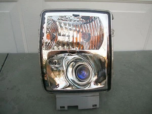 CADILLAC STS 05 06 07 08 09 10 11 FOG LIGHT SIGNAL LIGHT OEM ORIGINAL LH - Picture 1 of 5