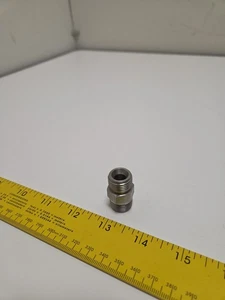 Pezón de acero inoxidable Binks 83-2055 3/8 NPT" × 3/8" NPS  - Imagen 1 de 4