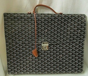 Bolso Boston Vertical De Lona Triomphe Tostado Hombre | Bolsos De Trabajo \u0026  De Viaje CELINE ⋆ Pip Strickland