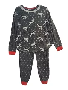 Secret Treasures Pajamas Womens Small Reindeer Gray White Christmas Long Sleeve - Picture 1 of 8