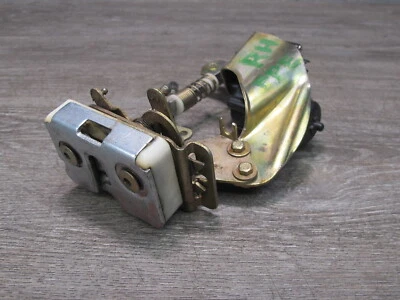 ACTUADOR DE CIERRE DE PUERTA LATERAL PASO DELANTERO DERECHO PORSCHE 928 S 1987-1995 Foto 1 de 4