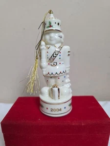 Porzellan NUSSKNACKER VON BAUM BROTHERS CHRISTBAUMSCHMUCK / Box 2004  - Bild 1 von 6