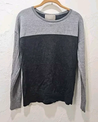 Suéter Banana Republic Para Mujer 100% Lana Merino Gris con Hilo Brillante Talla M Foto 1 de 4