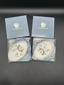 Wedgwood Wild Strawberry Silver Tray Pair in Original Boxes - Bone China (L) - Picture 1 of 8