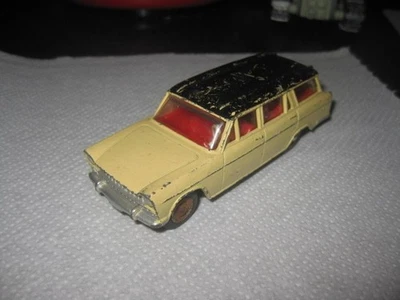 DINKY(french) 548 FIAT 1800 - Image 1 of 3