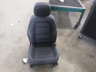 Asiento manual delantero derecho Chevrolet Equinox EV 2024 canastilla térmica 8198124 0820 Foto 1 de 4