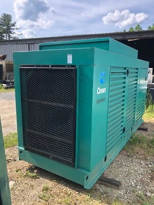 Generador diésel Cummins 250 KW con 2912 horas Foto 1 de 4