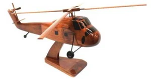 Helicóptero militar CH-34 Choctaw modelo de escritorio de exhibición de madera de caoba premium - Imagen 1 de 4