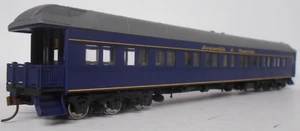 Walthers    932-10265  HO PS  3-2 Lounge-Observation  LOUISVILLE & NASHVILLE New - Picture 1 of 14