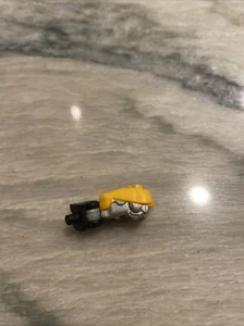 Hasbro Transformers Studio Series 18 Deluxe Bumblebee Part Only Arm - Picture 1 of 2