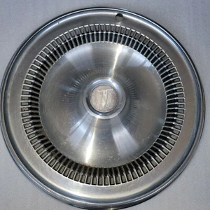 1960's-70's Buick Tri-Shield 14in Hubcaps (set of 4) - Bild 1 von 8