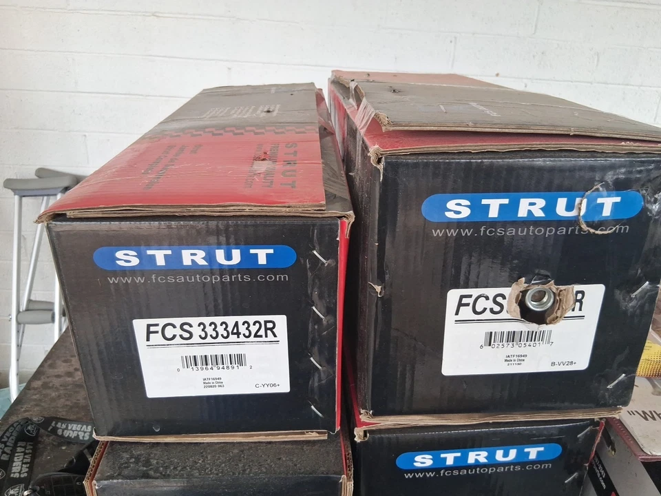 Conjunto de puntales delanteros Toyota Venza 2009 Foto 1 de 1