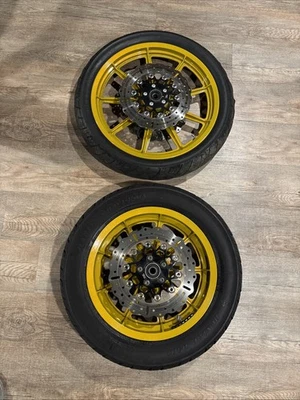 Llantas Harley Sportster Dyna 9 radios Mag doble disco XL1200 Dyna Mags Foto 1 de 4