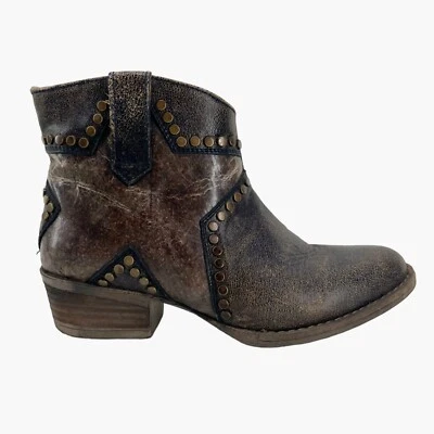 Botines Circle G by Corral para mujer con incrustaciones de estrellas con tachuelas talla 7 G5025 Foto 1 de 4