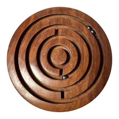 Wooden Labyrinth Puzzle Maze - Educational Brain Teaser Game - Bild 1 von 4