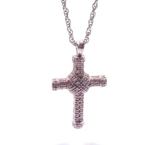 Colgante y cadena con cruz de diamantes de plata de ley 925 - Imagen 1 de 10
