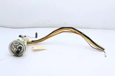 06-09 MERCEDES-BENZ E350 UNIDADE DE ENVIO DE BOMBA DE COMBUSTÍVEL Q7510 - Imagem 1 de 4