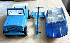 Tonka Jeep Jeepster Blue W/ Plastic Boat & Trailer Vintage Pressed Steel - Picture 1 of 22
