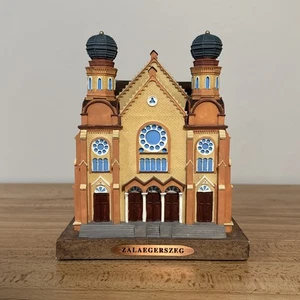 Zalaegerszeg Synagoge Konzertsaal Ungarn Sparschwein Resin Gebäudemodell - Bild 1 von 9