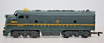 Vtg Mantua/Tyco HO Scale Diesel Train Locomotive #9769 Pennsylvania PRR Emblem - Image 1 of 4