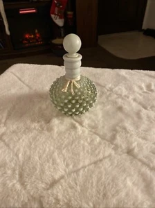 Vintage Fenton Hobnail Glass Perfume Bottle w/Stopper Vintage White Opalescent - Bild 1 von 4