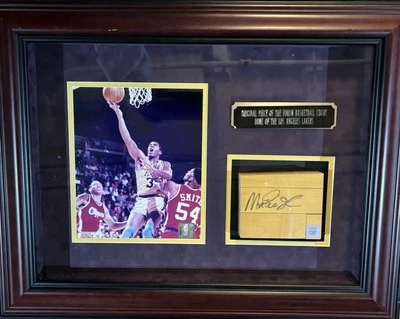 Piso firmado por Magic Johnson LA Forum - Certificado de autenticidad - Leyenda de los Lakers - Autógrafo de la NBA Foto 1 de 4