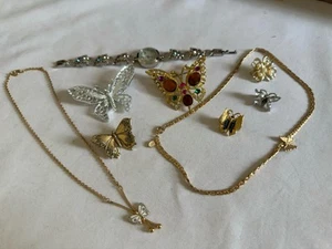 Lote de joyas mariposa vintage collar broche reloj estrás algunos signos Mx1 - Imagen 1 de 10