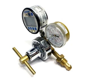 Ashcroft 302089SD02L100# Series 2089 Digital Pressure Gauge & 25GX-500 Regulator - Picture 1 of 5