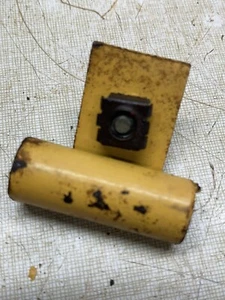 1963 Allis Chalmers B-10 B10 B 10 Tractor Shift Rod Guide Assembly - Picture 1 of 3