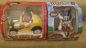 M&M rot weiß & blau Motorrad & REBEL OHNE HINWEIS Süßigkeitenspender VERSIEGELT - Bild 1 von 6