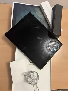 Apple iPad Pro 12.9in 2nd Gen. Wi-Fi/Cellular 64GB + Pencil (Space Grey) - Picture 1 of 5