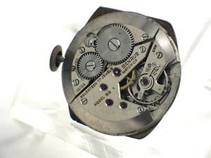 Vintage 17J BENRUS Model BB 1 Movement for Projects/Parts - W/Dial & Hands - Picture 1 of 4