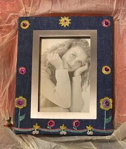 Royal Limited Silver Embroiodered Denium Frame 3x5 Photo - Picture 1 of 4