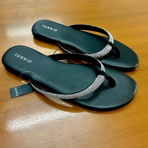 Torrid Women’s Sz 10.5 Wide Width Black Tubular Rhinestone Embellished Flip Flop - Picture 1 of 14
