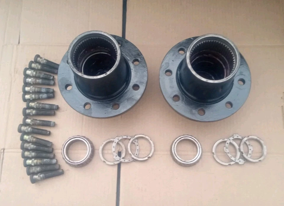 Cubos de roda 1978-1997 Ford F-350 Dana 60 eixo dianteiro SRW - 8x6,5" padrão de parafuso Lug - Imagem 1 de 1