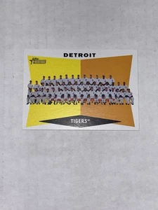Detroit Tigers 2009 Topps Heritage Baseball Team Card - Picture 1 of 2