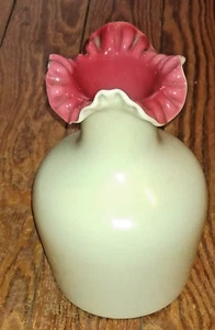 Lovely Antique Victorian Cased Pink Glass Ruffled Vase - Picture 1 of 4