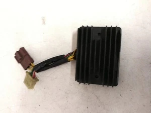 REGOLATORE DI TENSIONE APRILIA RSV 1000 04 09 - Imagen 1 de 4