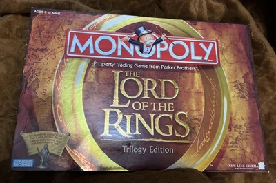 Monopoly - The Lord of the Rings Trilogy Edition Parker Brothers Hasbro Complete - Image 1 of 4