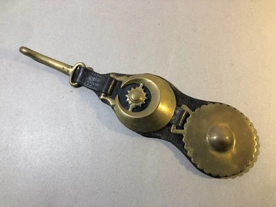 Vintage brass & leather SHIRE HORSE brass from a Yorkshire farm - Image 1 of 4