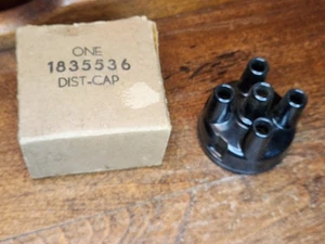 NOS GM 1926-39 4 Cyl Distributor Cap 1835536 - Picture 1 of 6