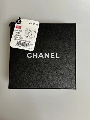 Chanel Large JEWELRY/ ACESSORY Gift Box - Image 1 of 4