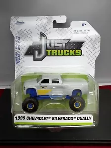 Chevrolet Silverado 1999 Jada Just Trucks Wave 40 gris y azul doble 2022 - Imagen 1 de 4