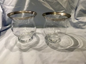 Juego de dos hermosos vidrios, con borde plateado, plato de caramelo, soporte para velas, múltiples usos - Imagen 1 de 4
