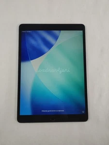 Apple iPad Air 3rd Gen A2153 64 GB iOS 26.0 (Wi-Fi + 4G) Unlocked - Picture 1 of 8